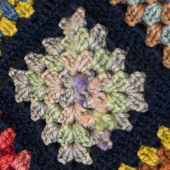 VTG Handmade Wool Afghan Roseanne Throw Sofa Blanket Granny Square 64" X 38" - Picture 11 of 15